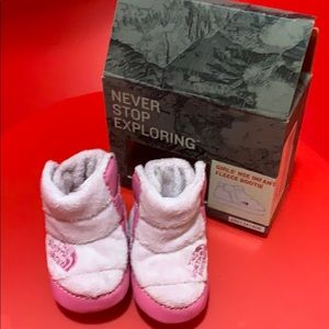 Girls infant north face boots size 1